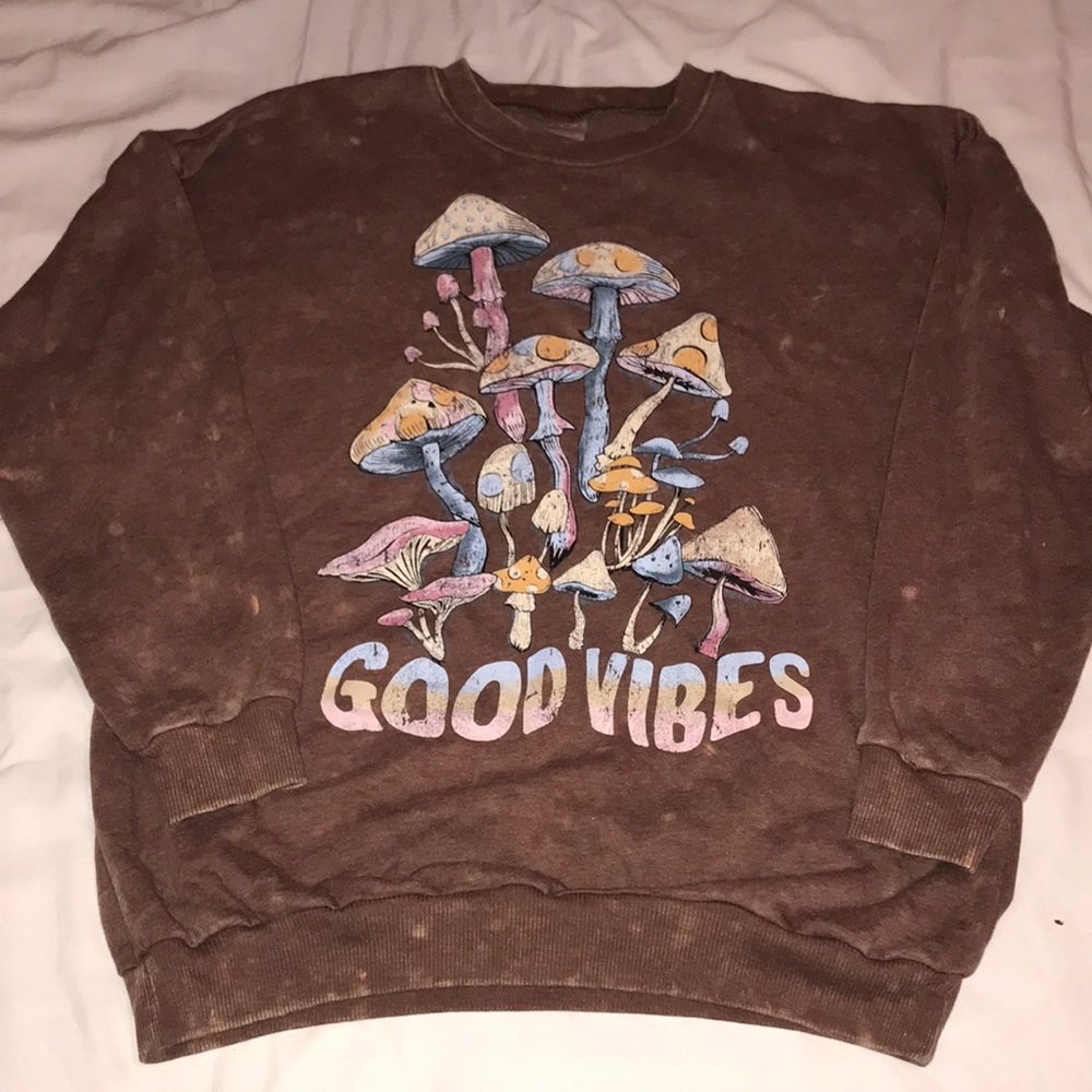 NO BOUNDARIES SWEATSHIRT